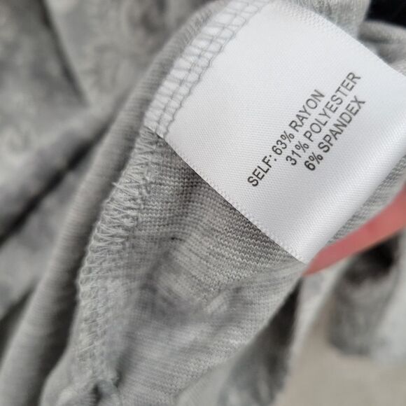 Rose and Olive Gray Scoop Neck Blouse Dressy Tee Women's Plus Size 3X - Picture 5 of 8